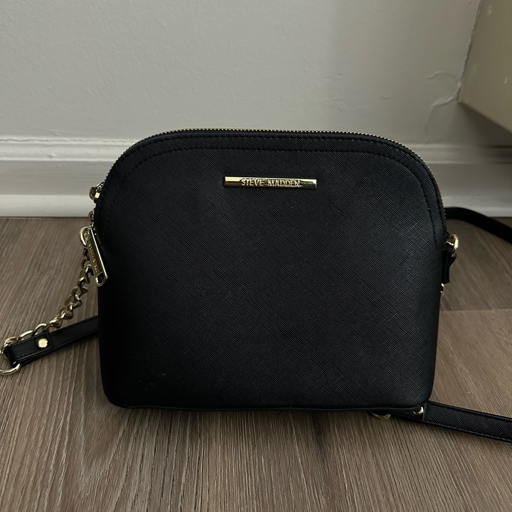 Steve Madden Bmaggie Dome Crossbody Black Bag Purse